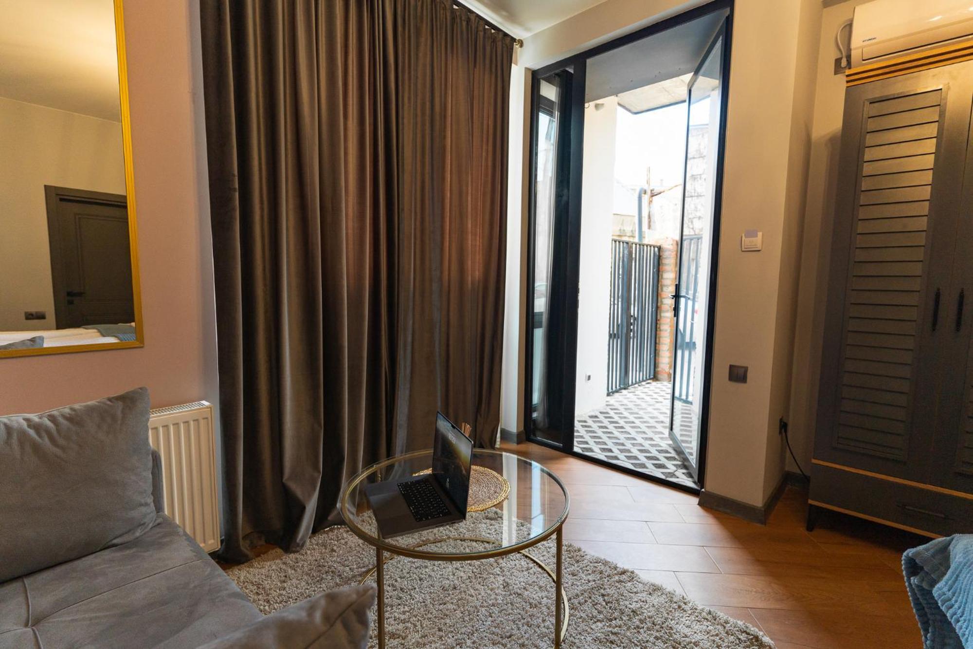 Trinity Hotel Tbiliszi Kültér fotó