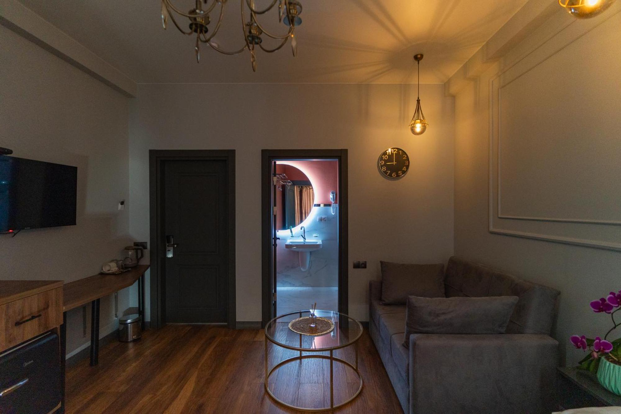 Trinity Hotel Tbiliszi Kültér fotó